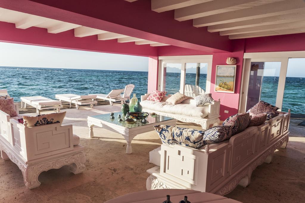 Plan Your Bachelorette Party at Isla Rosa in Rosario Islands